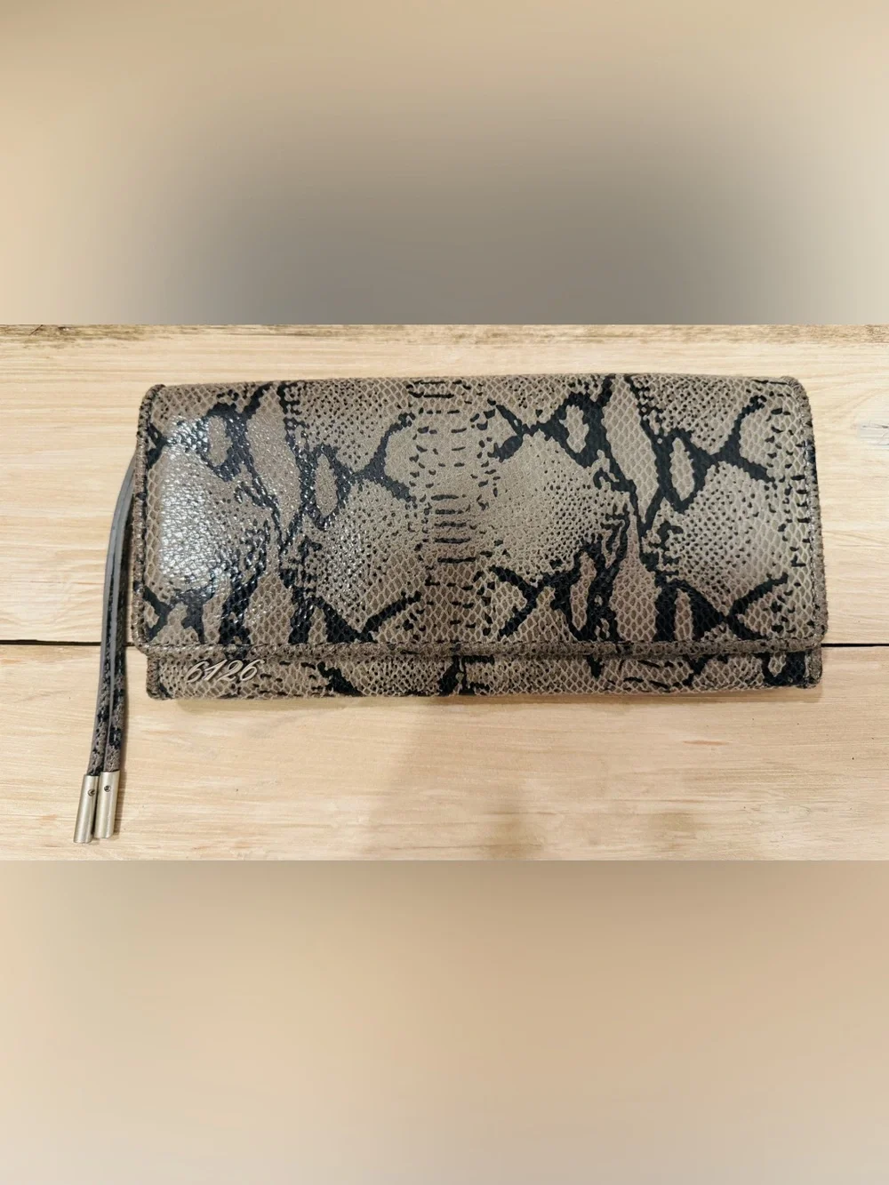 Lindsay Lohan 6126 Snake Print Wristlet Wallet Clutch - Vintage Y2K!